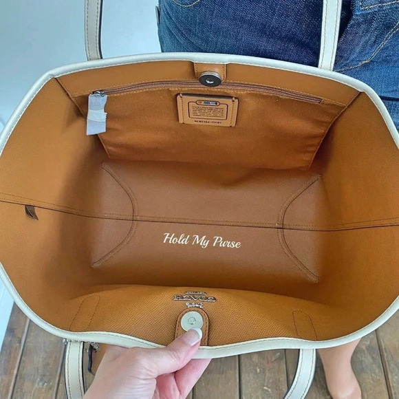 Coach Purse Signature Rainbow City Tote Bag NWT - Picture 9 of 13